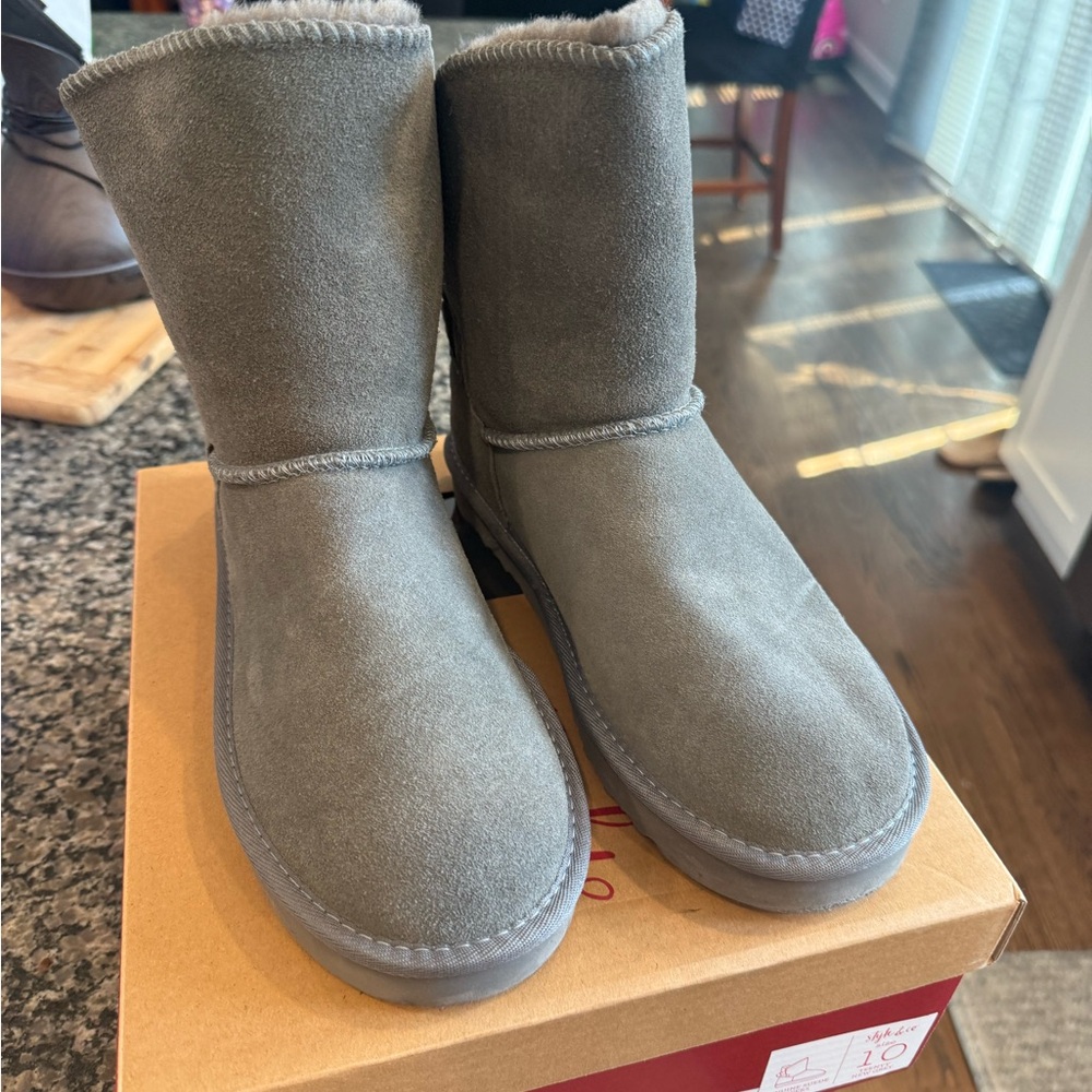 Style & Co. Women's Gray Winter Boots